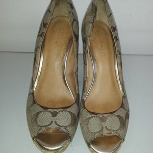 Ladies Coach Wedges Tan Size 7.5